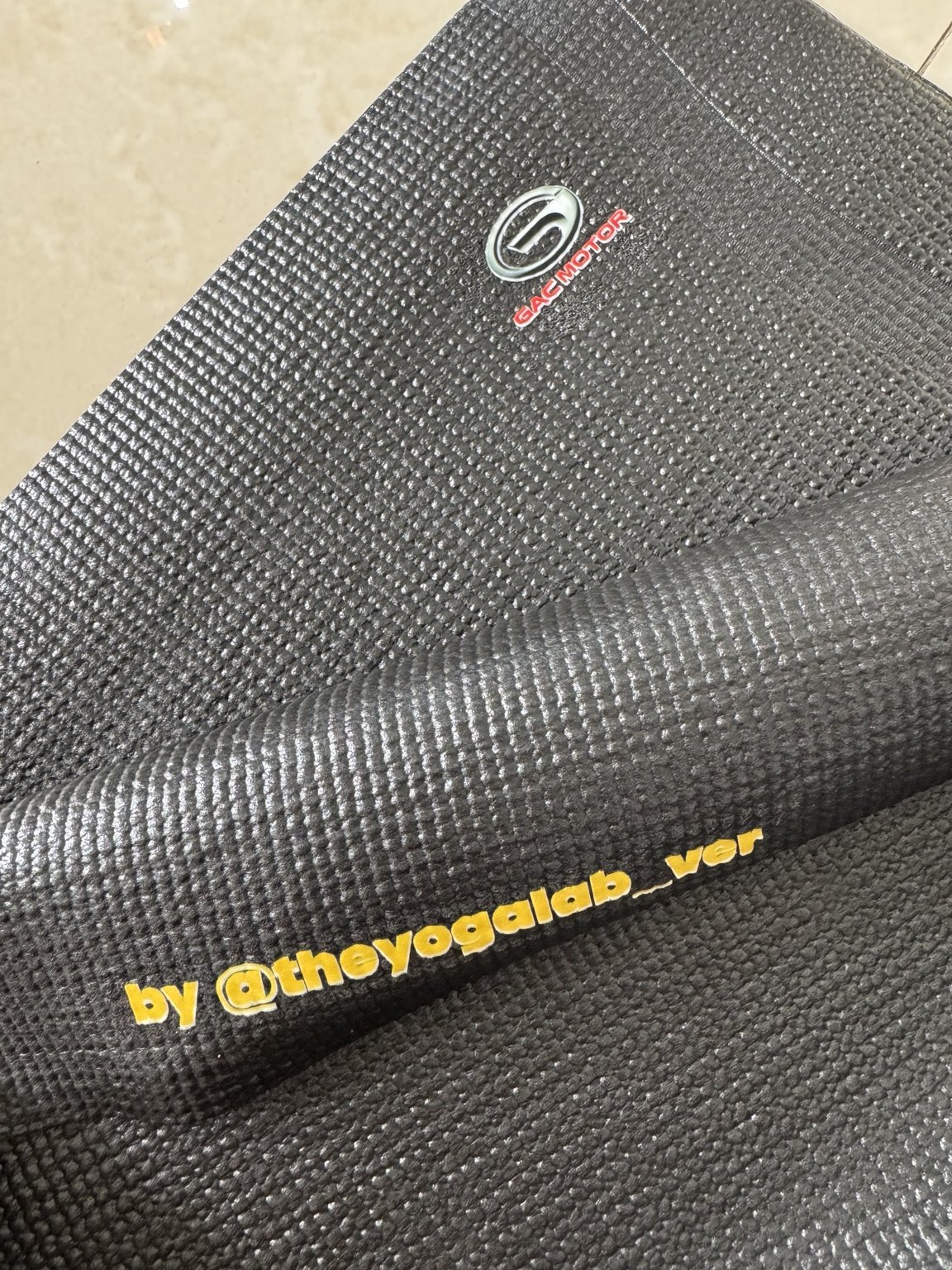 Tapetes personalizados para agencias automotrices