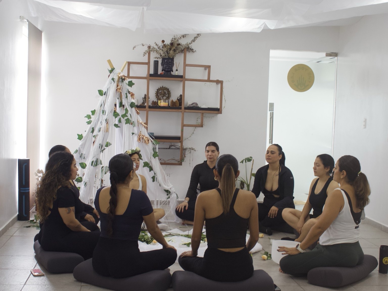 Un círculo de celebración compartida